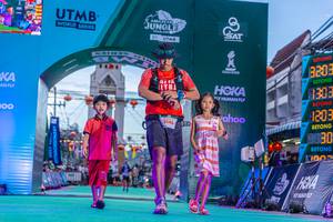 BIB: 5146, 3203, 1303, 1203, 8830
                            <button type="button" onclick="openModal(21794629)" class="btn btn-primary btn-sm float-right btn-popup" data-toggle="modal" data-target=".modal-high-quality">
                        <i class="fas fa-shopping-cart"></i> Add to Cart
                    </button>
                                            <button type="button" onclick="isThisMe(21794629, true)" class="btn btn-success btn-sm float-right btn-popup btn-isme hidden" data-toggle="tooltip" data-placement="bottom" title="นี่คือรูปของคุณใช่ไหม คลิกที่นี่เพื่อเอาเข้าอัลบั้ม">
                        <i class="fas fa-plus"></i> Add to album
                    </button>
                    <button type="button" onclick="isThisMe(21794629, false)" class="btn btn-warning btn-sm float-right btn-popup btn-isnotme hidden">
                        <i class="fas fa-ban"></i> Remove from album
                    </button>